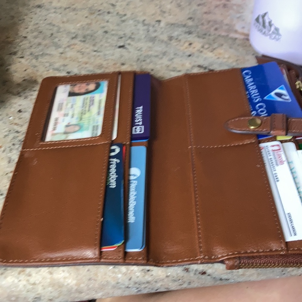 Fossil Wallet - Brown Length Of A Checkbook - image 2